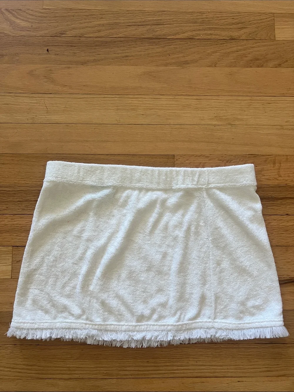 Letarte White Mini Skirt with Red Hula Motif